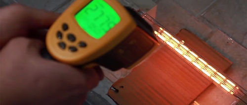 Tin tức công ty mới nhất về Đo nhiệt độ hồng ngoại so với cặp nhiệt điện: Bạn có thực sự hiểu sự khác biệt?